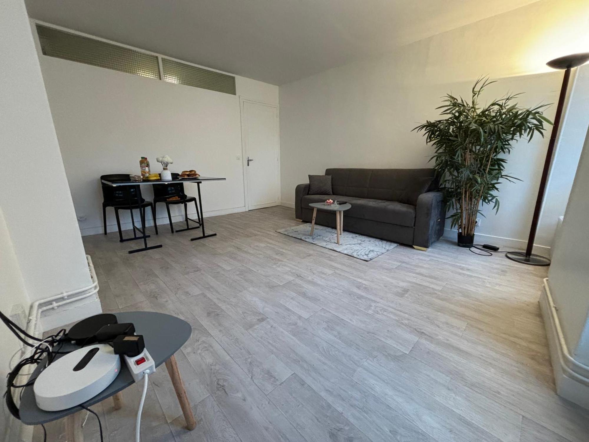 Appartement Situe Dans Le 9Eme Arrondissement, A Deux Pas Du Sacre-Coeur ปารีส ภายนอก รูปภาพ